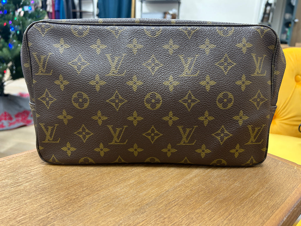 Louis Vuitton Trousse Toilette 28 Monogram