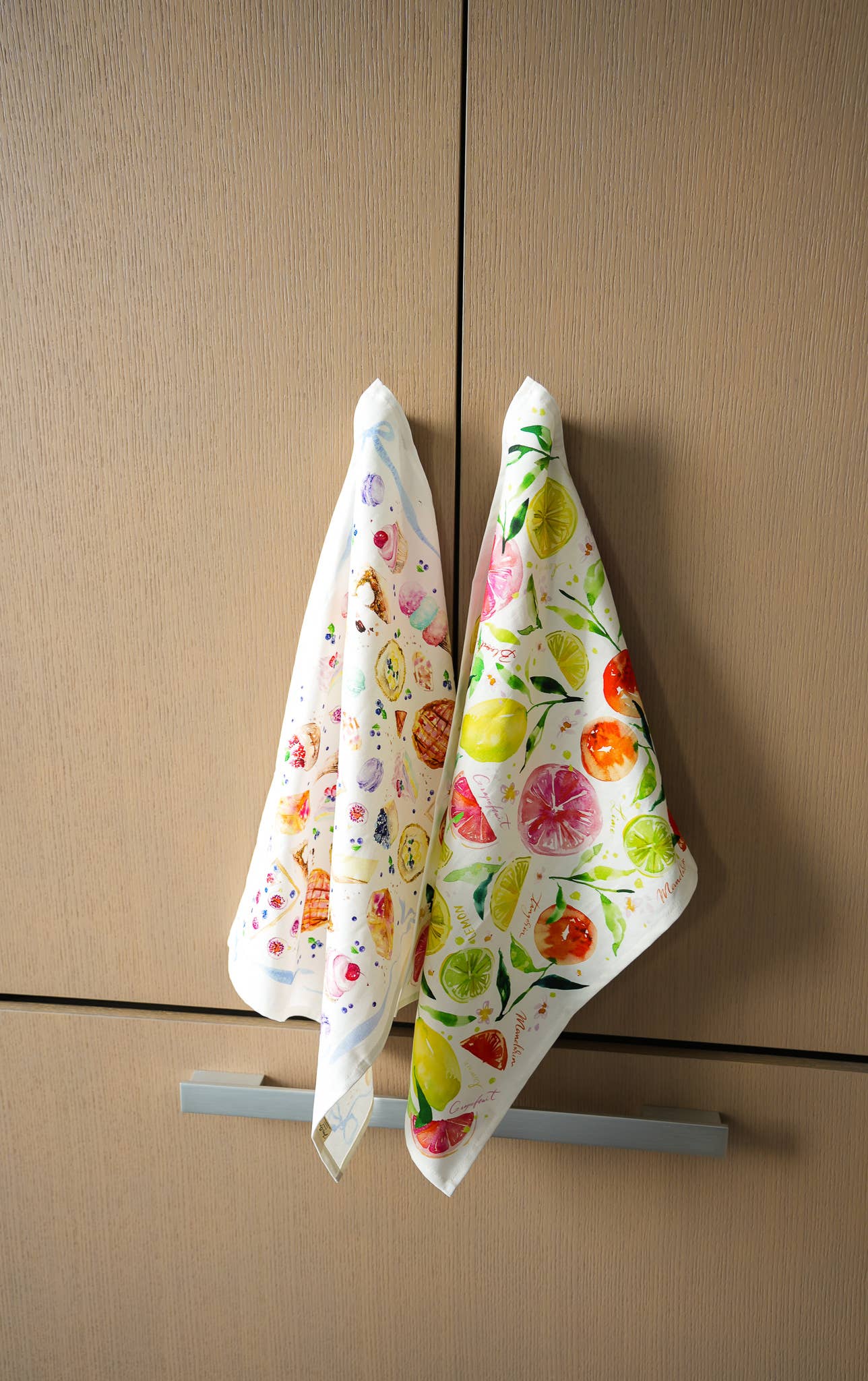 Citrus Party Tea Towel. Lemon Fruit Watercolor Kitchen Towel