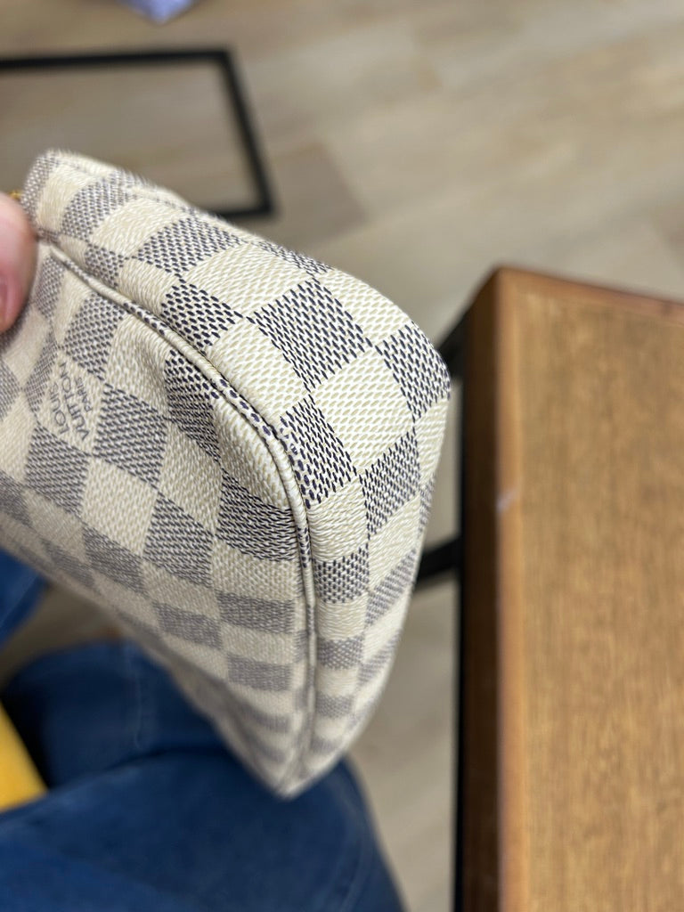 Louis Vuitton Damier Azur pochette