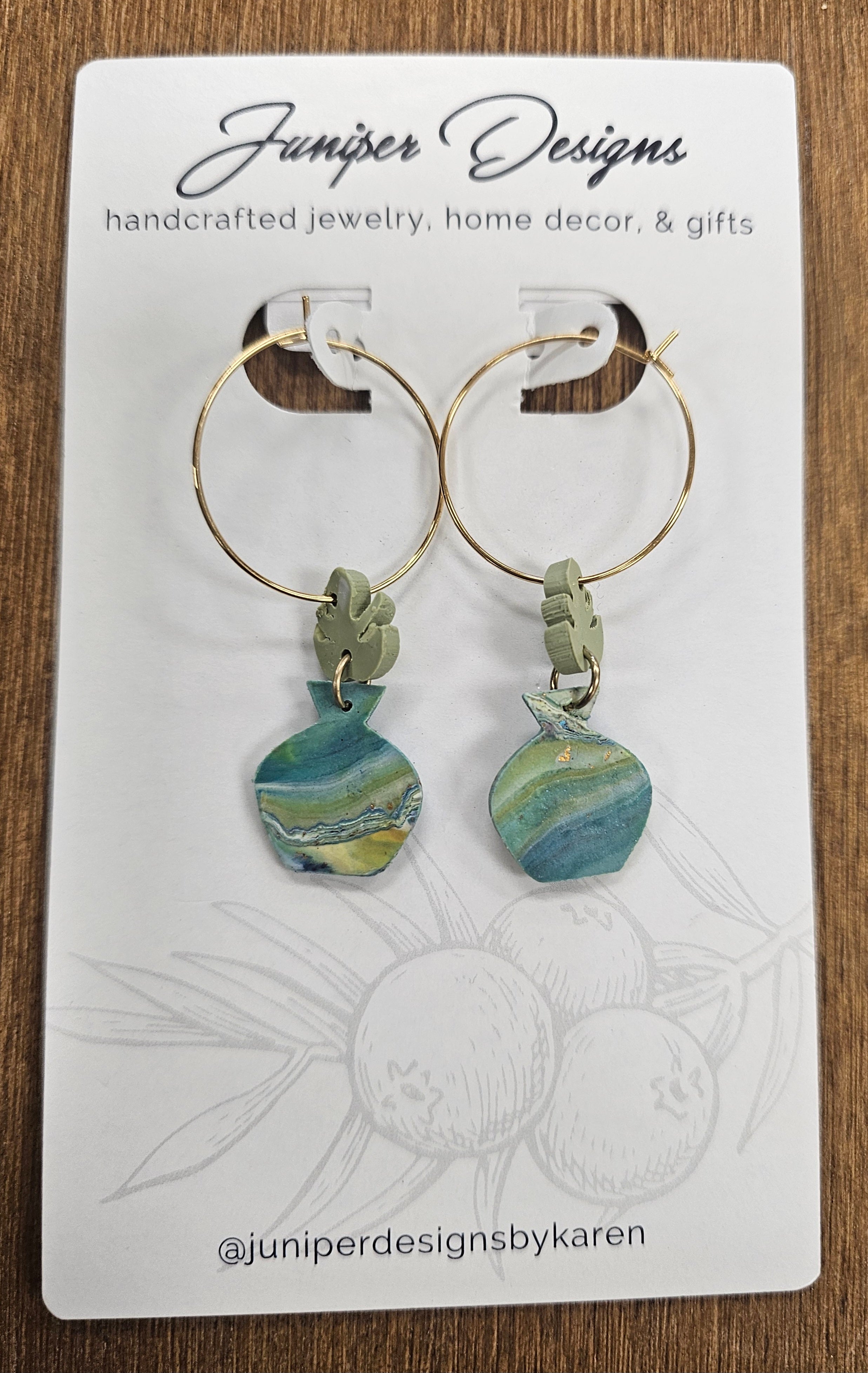 Fern Urn Dangle| Paradise Resort| Juniper Skies
