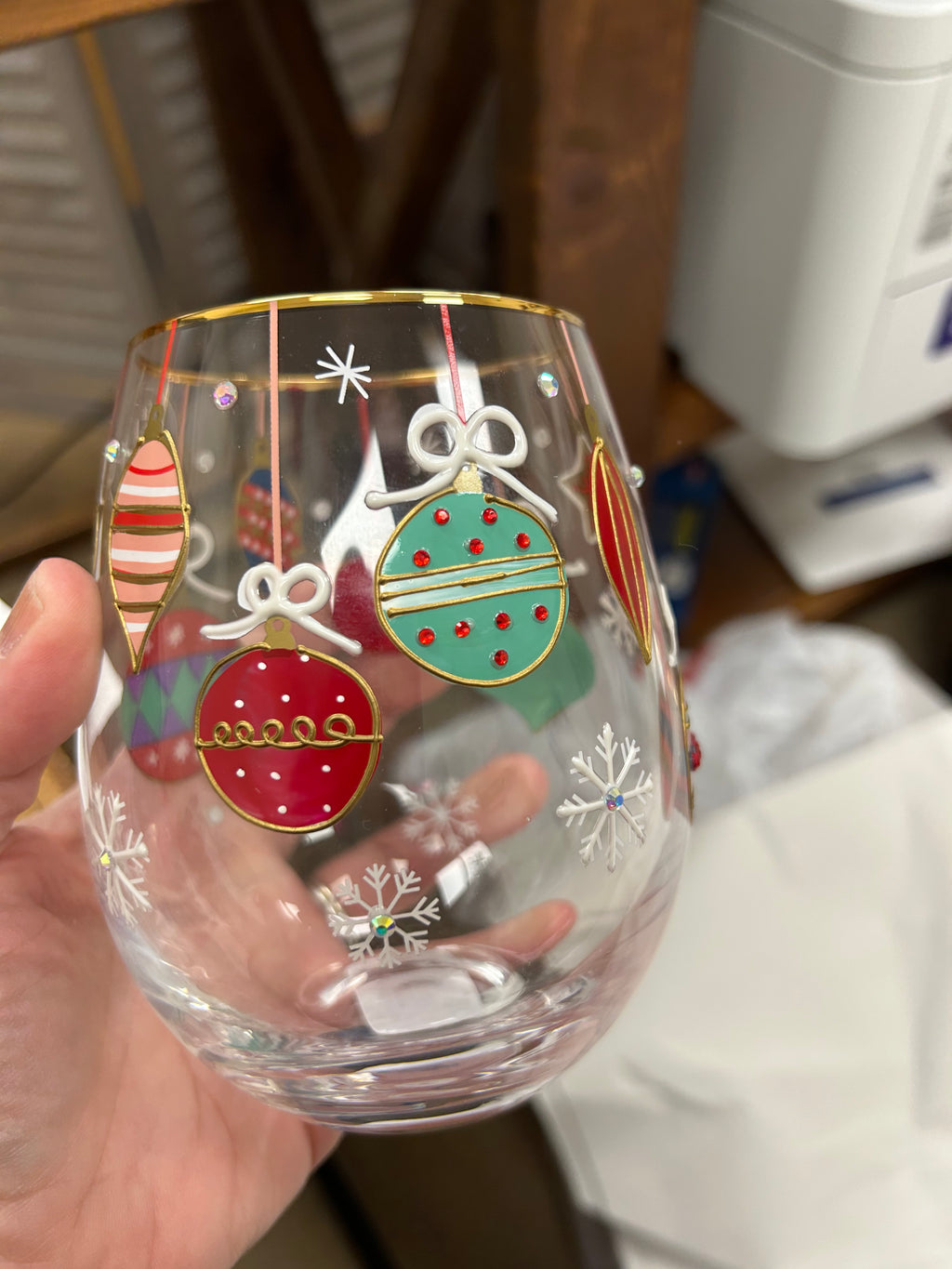 Festive holiday stemless wine glass