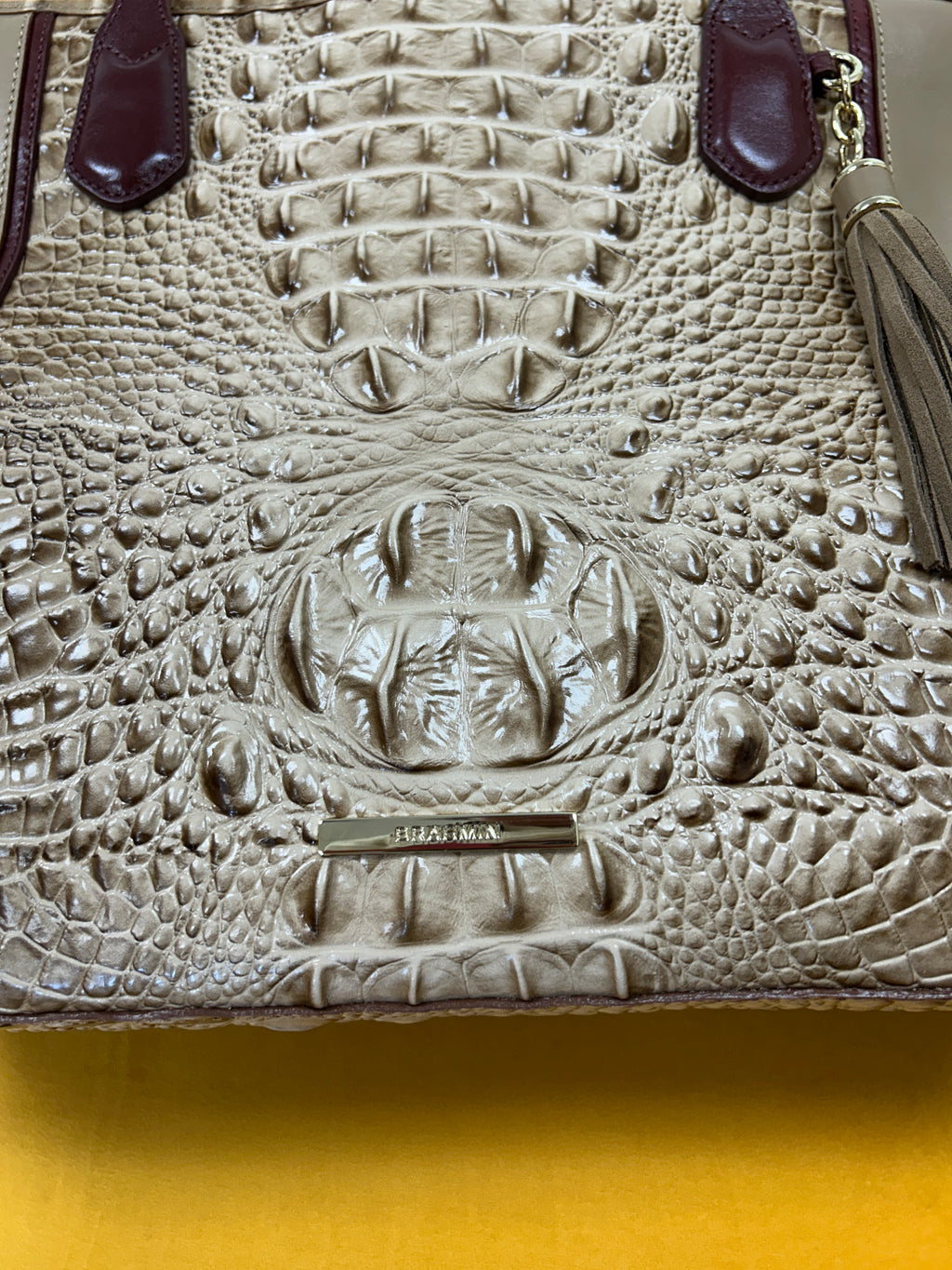 Brahmin medium Julian Travertine Cordina