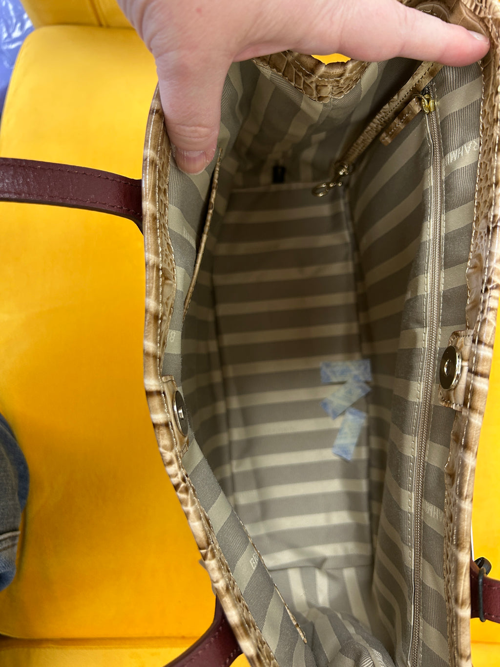 Brahmin medium Julian Travertine Cordina