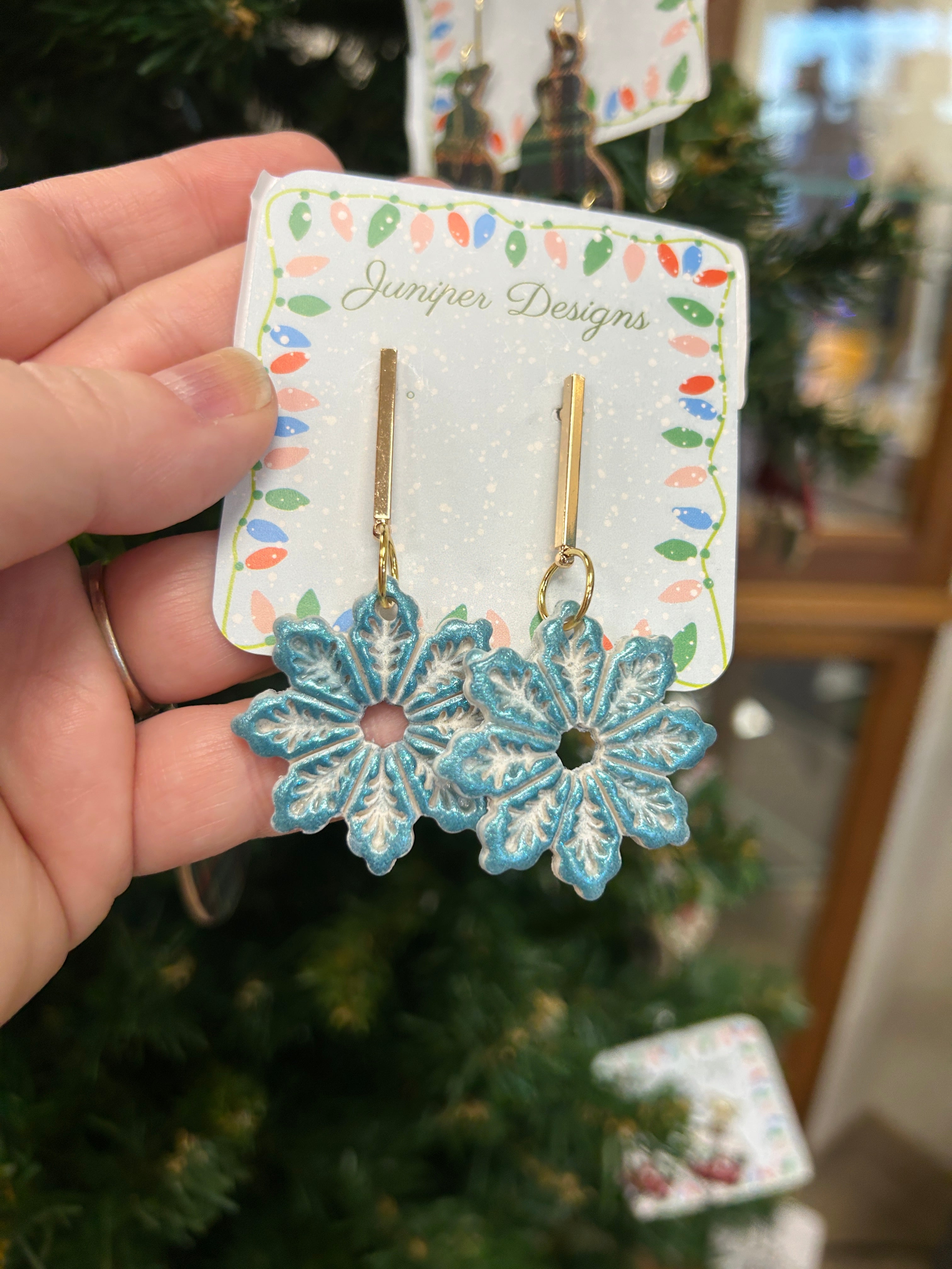 Snowflake dangle