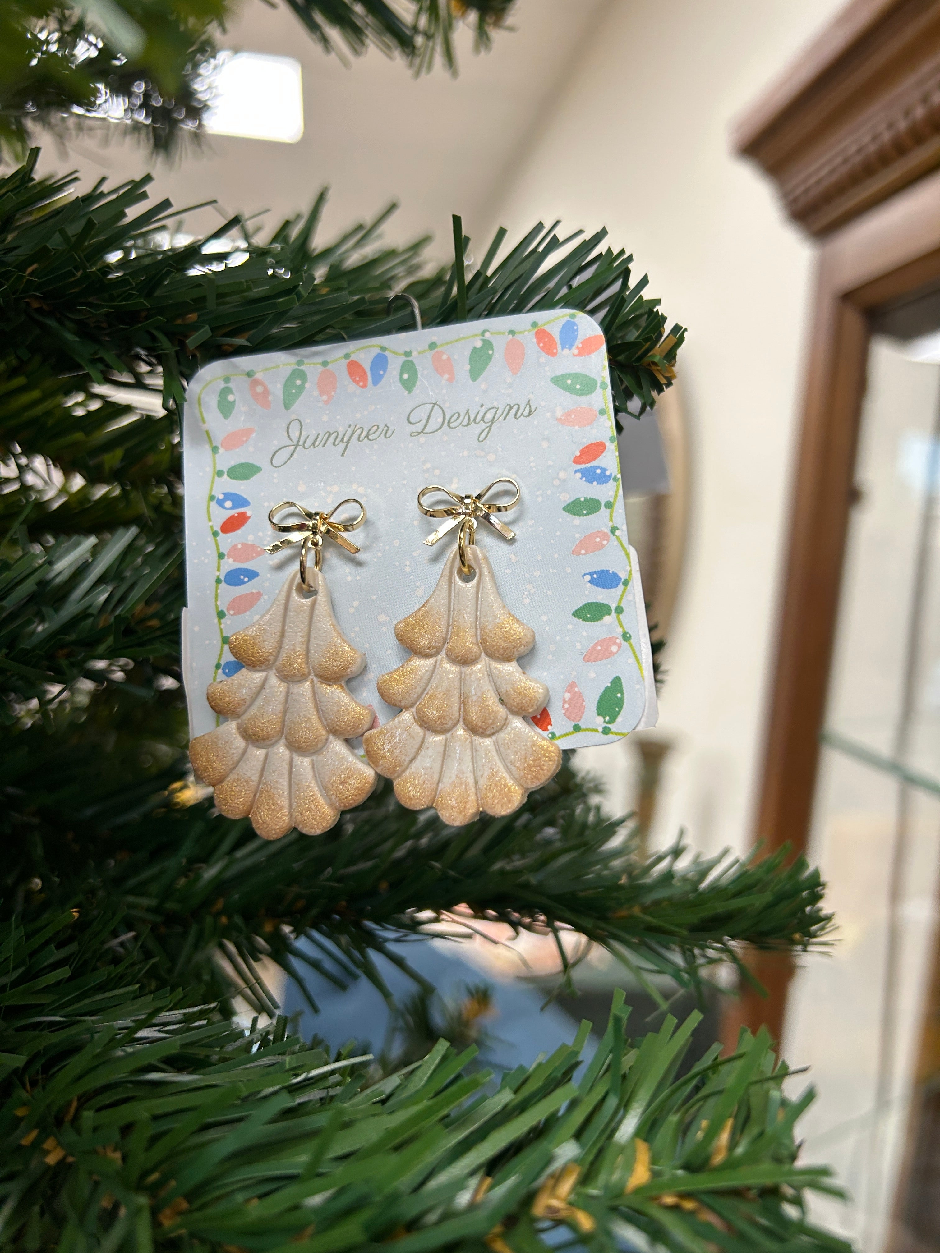 Classic tree earrings