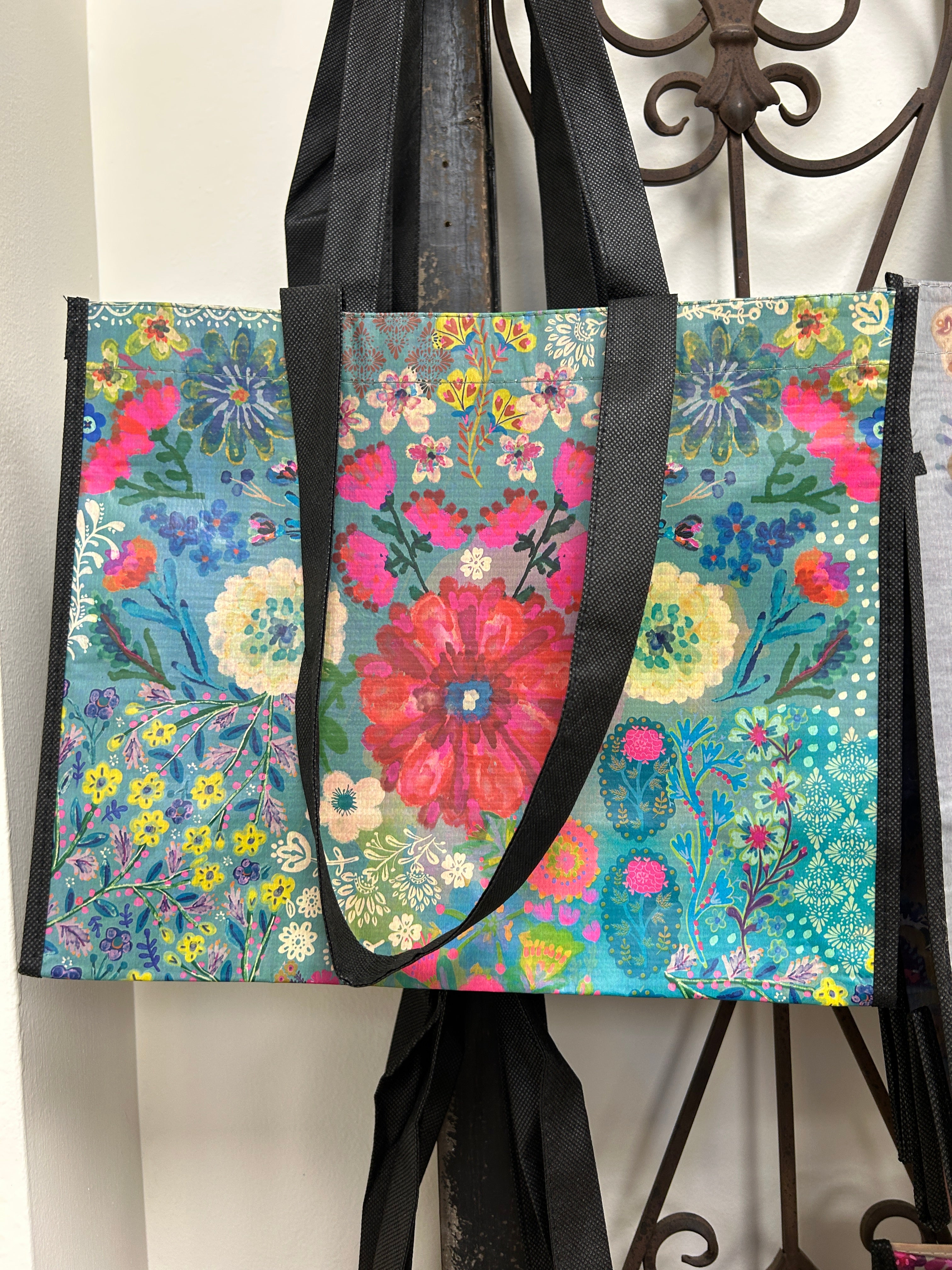 Natural life reusable bags