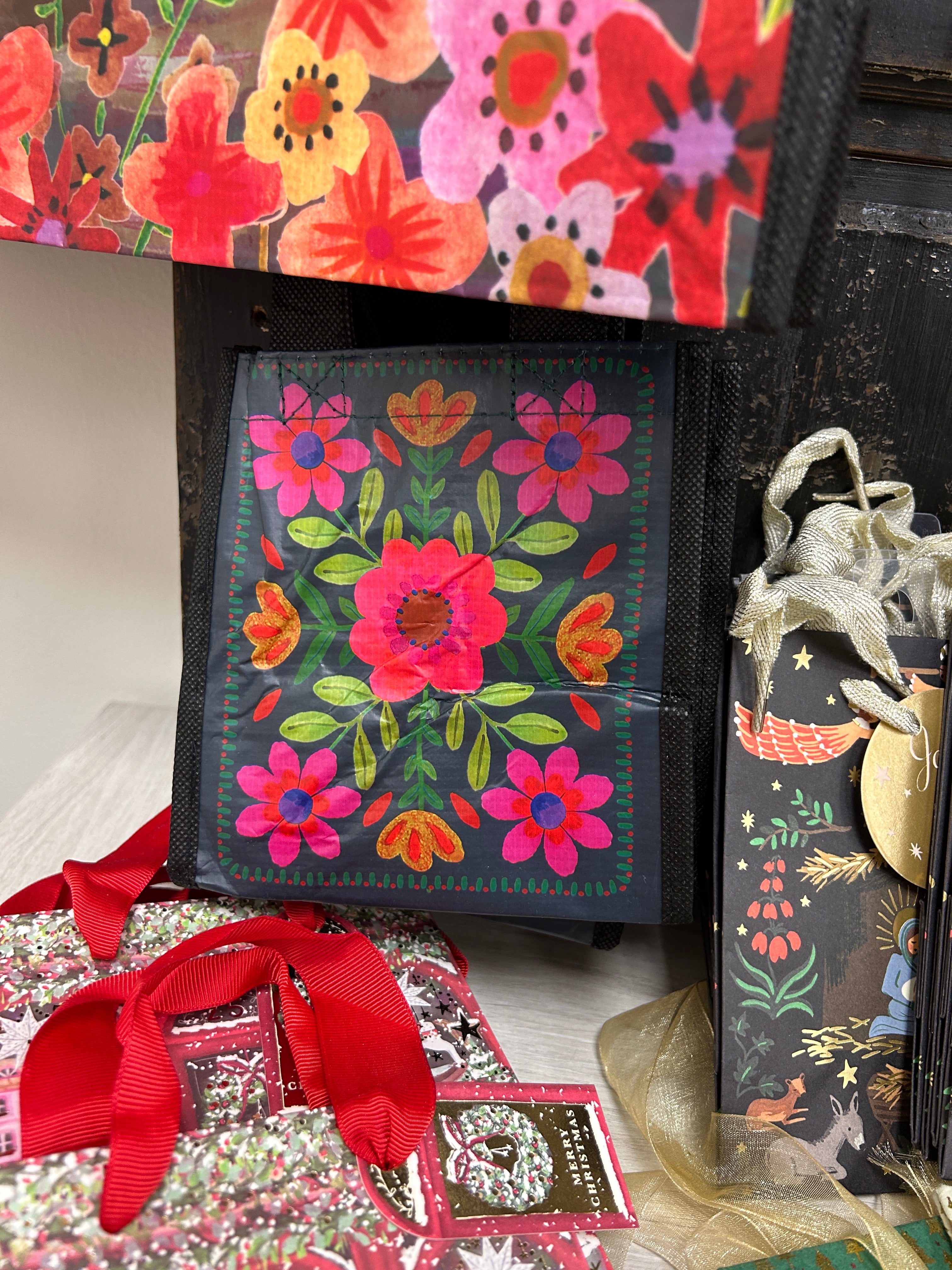 Natural life reusable bags