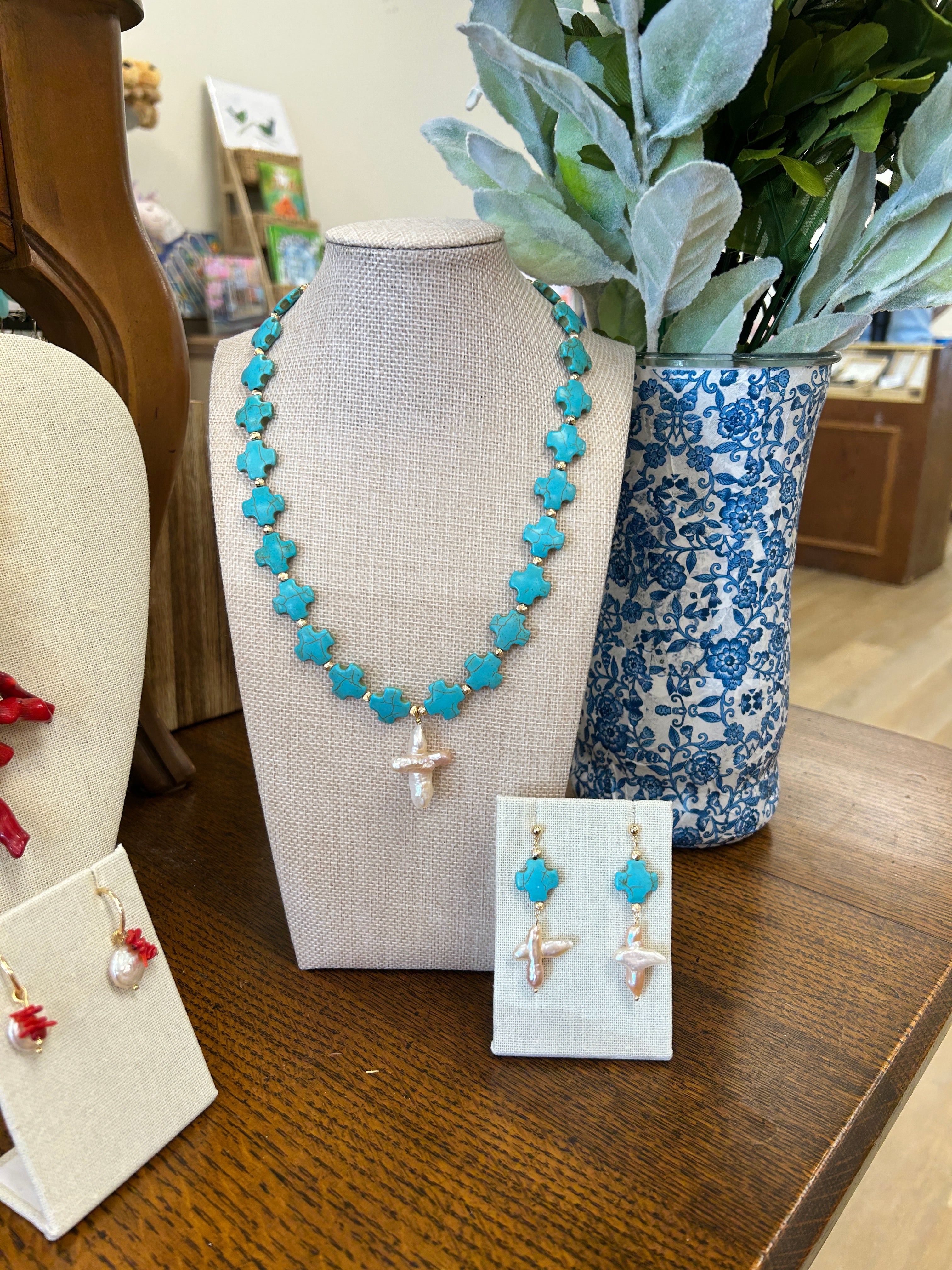 Pearl Cross Necklace| Juniper Skies