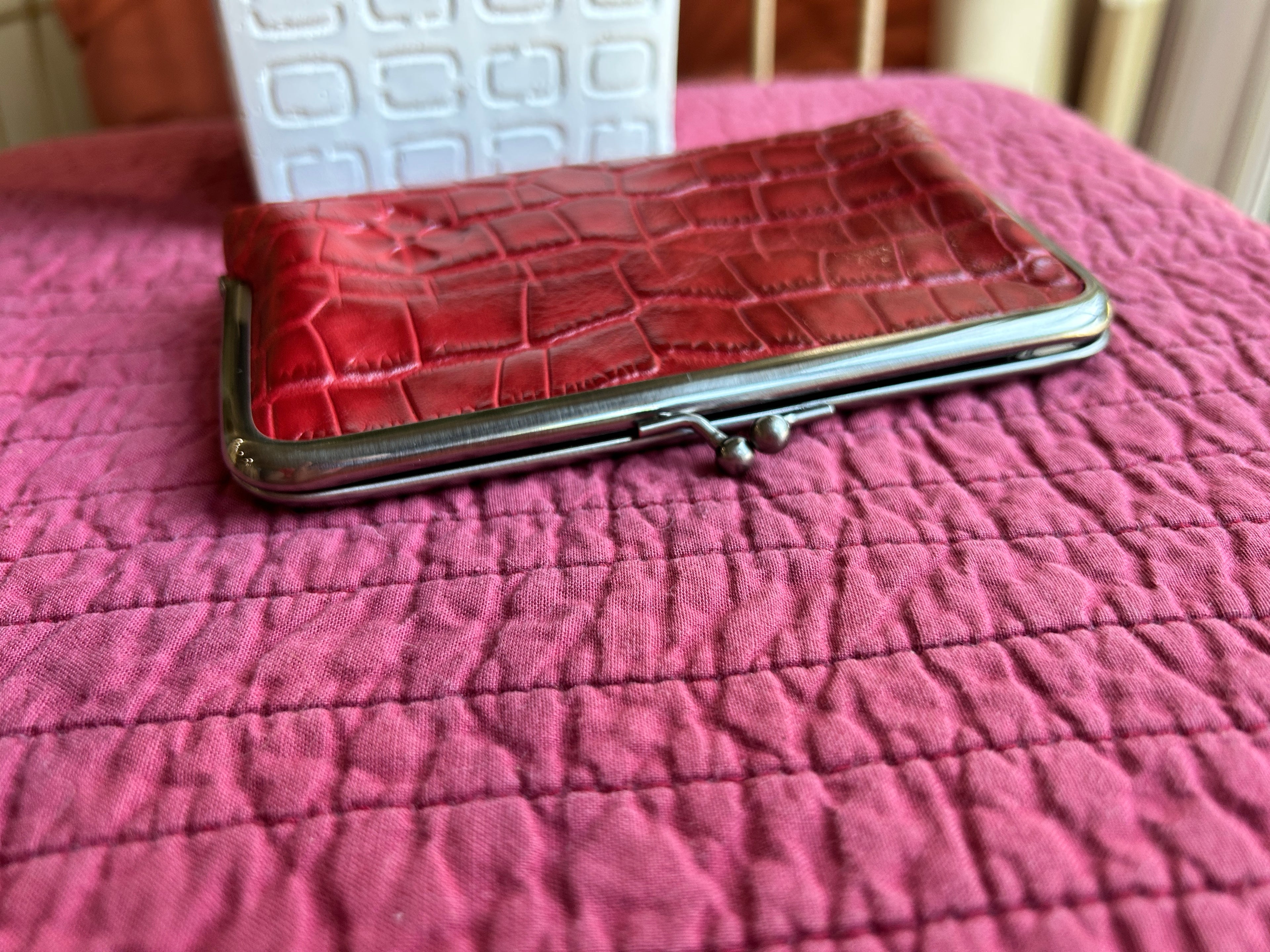 Patricia Nash Red Croc pattern leather kisslock coin purse (pre-owned)