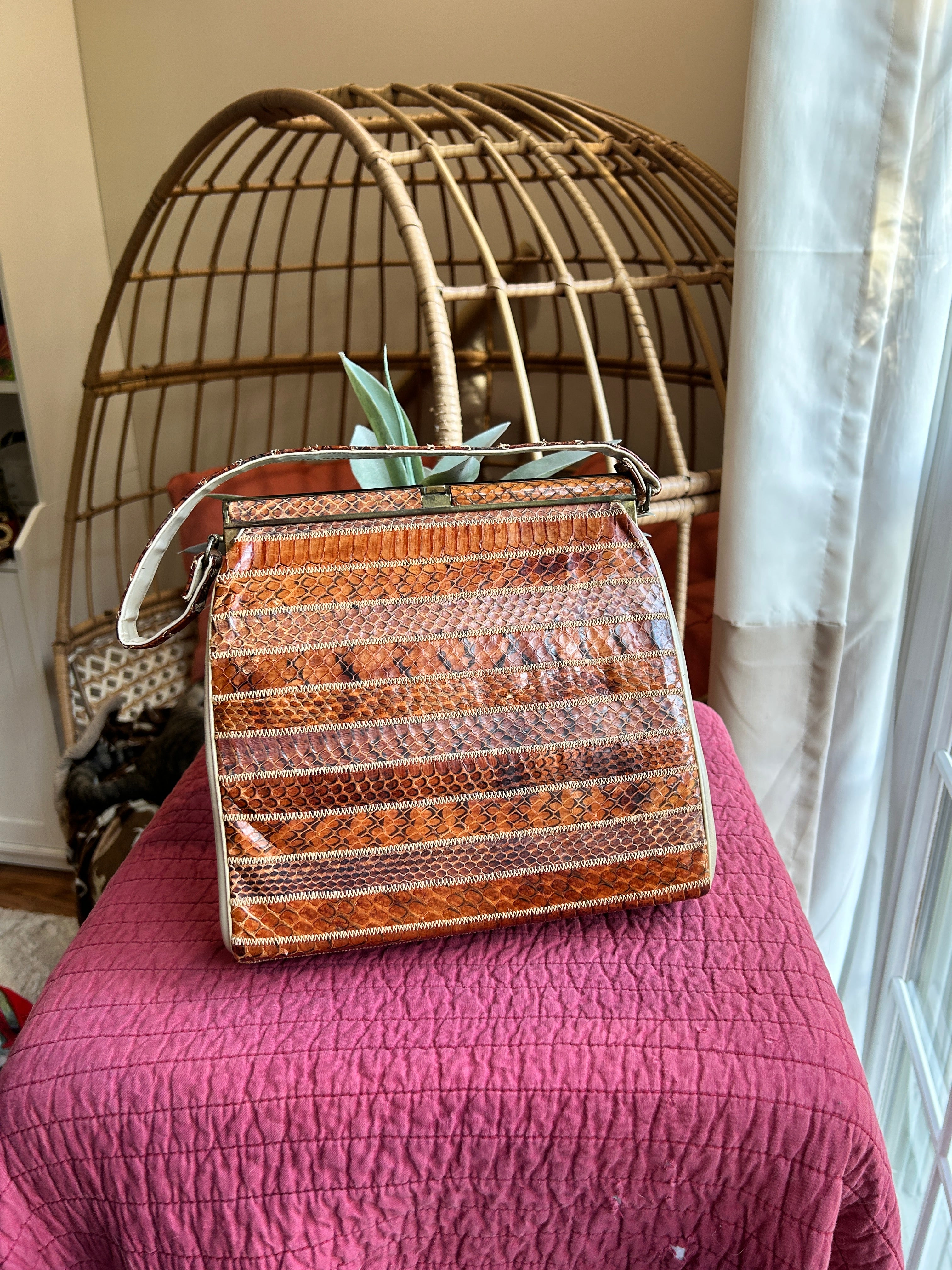 Classic 60's/70's style vintage Snakeskin handbag (pre-owned)