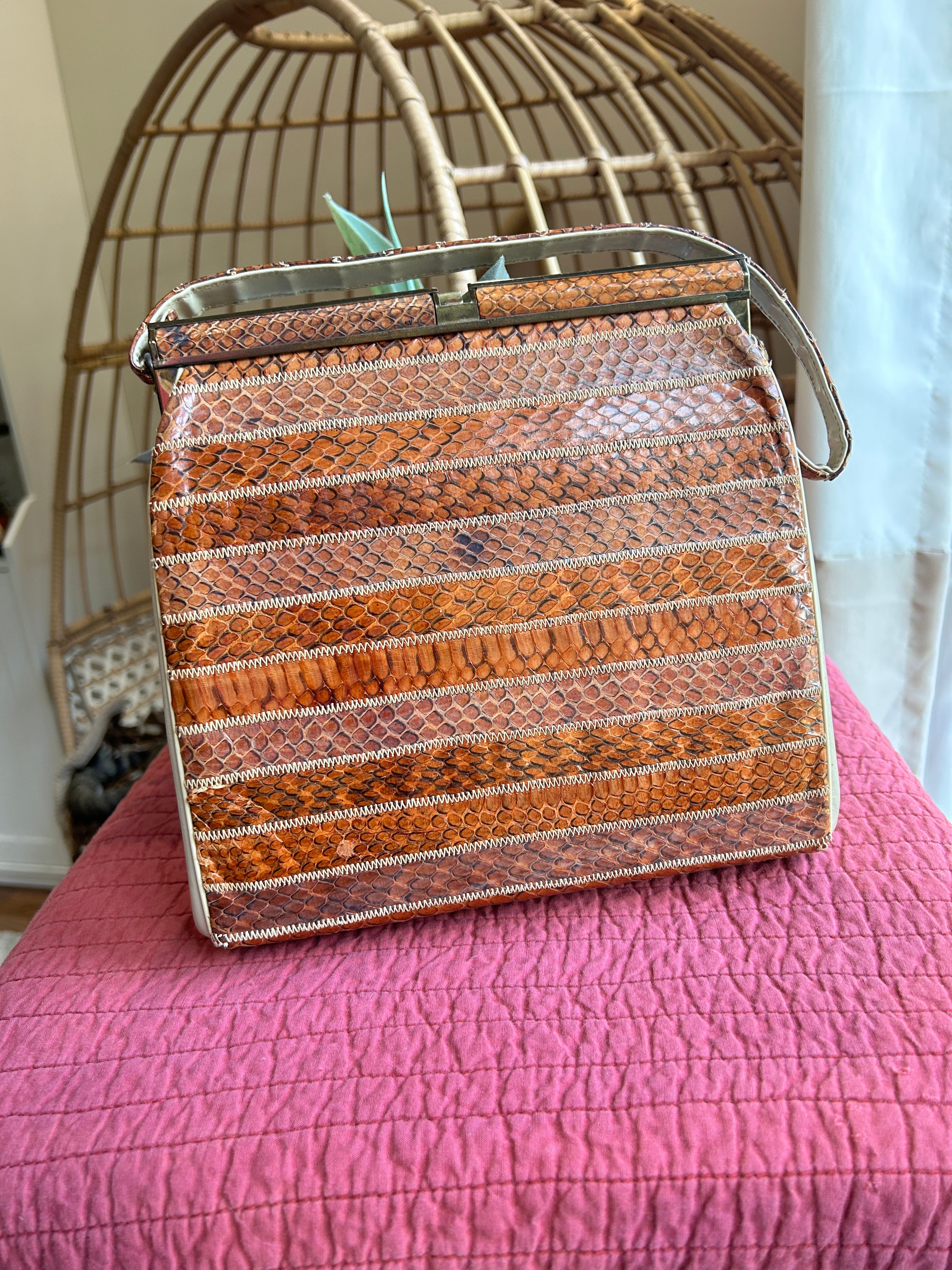 Classic 60's/70's style vintage Snakeskin handbag (pre-owned)