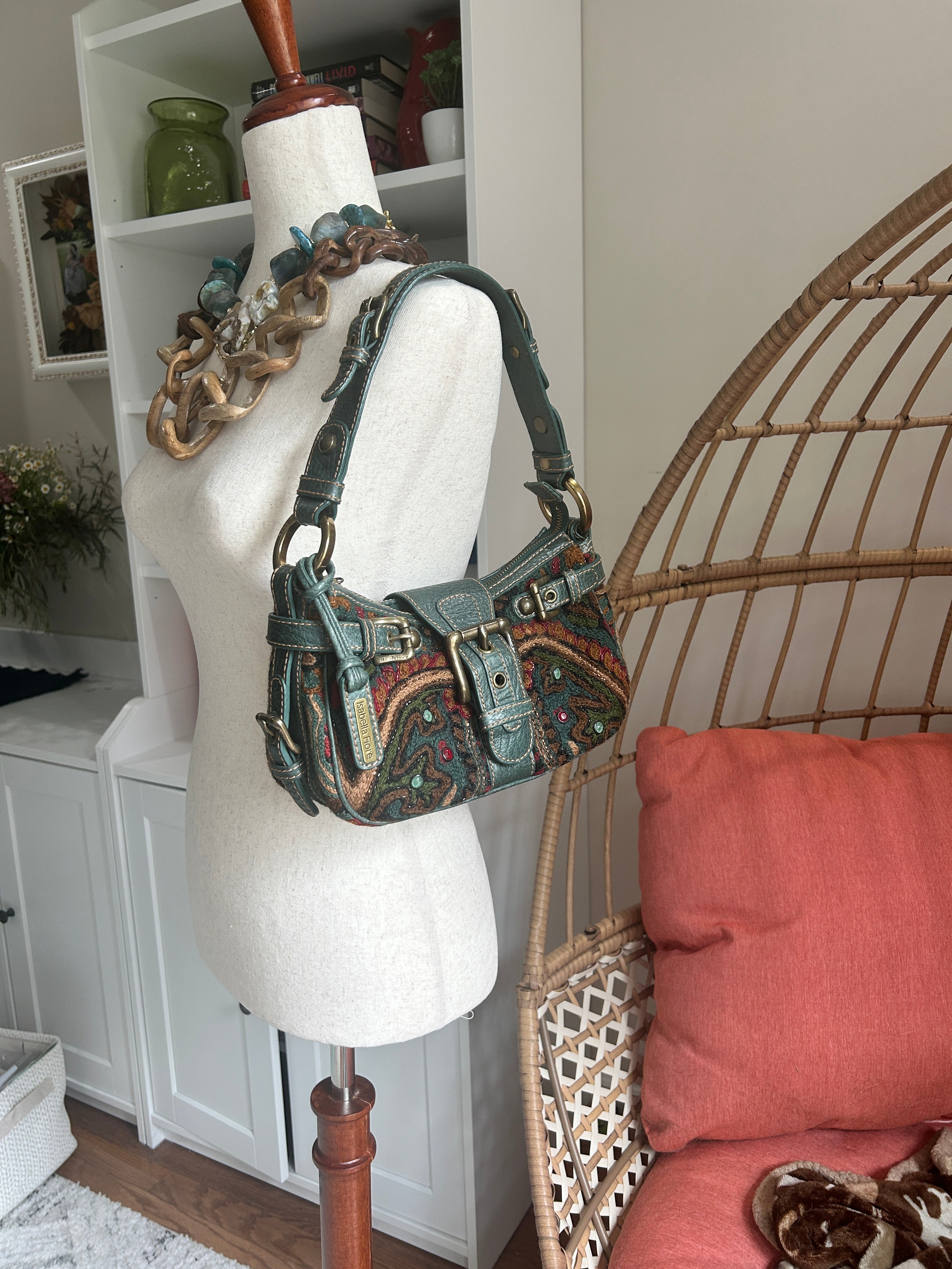 Isabella Fiore Cut‑A‑Rug Tapestry & Leather Shoulder Bag – Pristine Y2K Boho Luxe (Pre-owned)