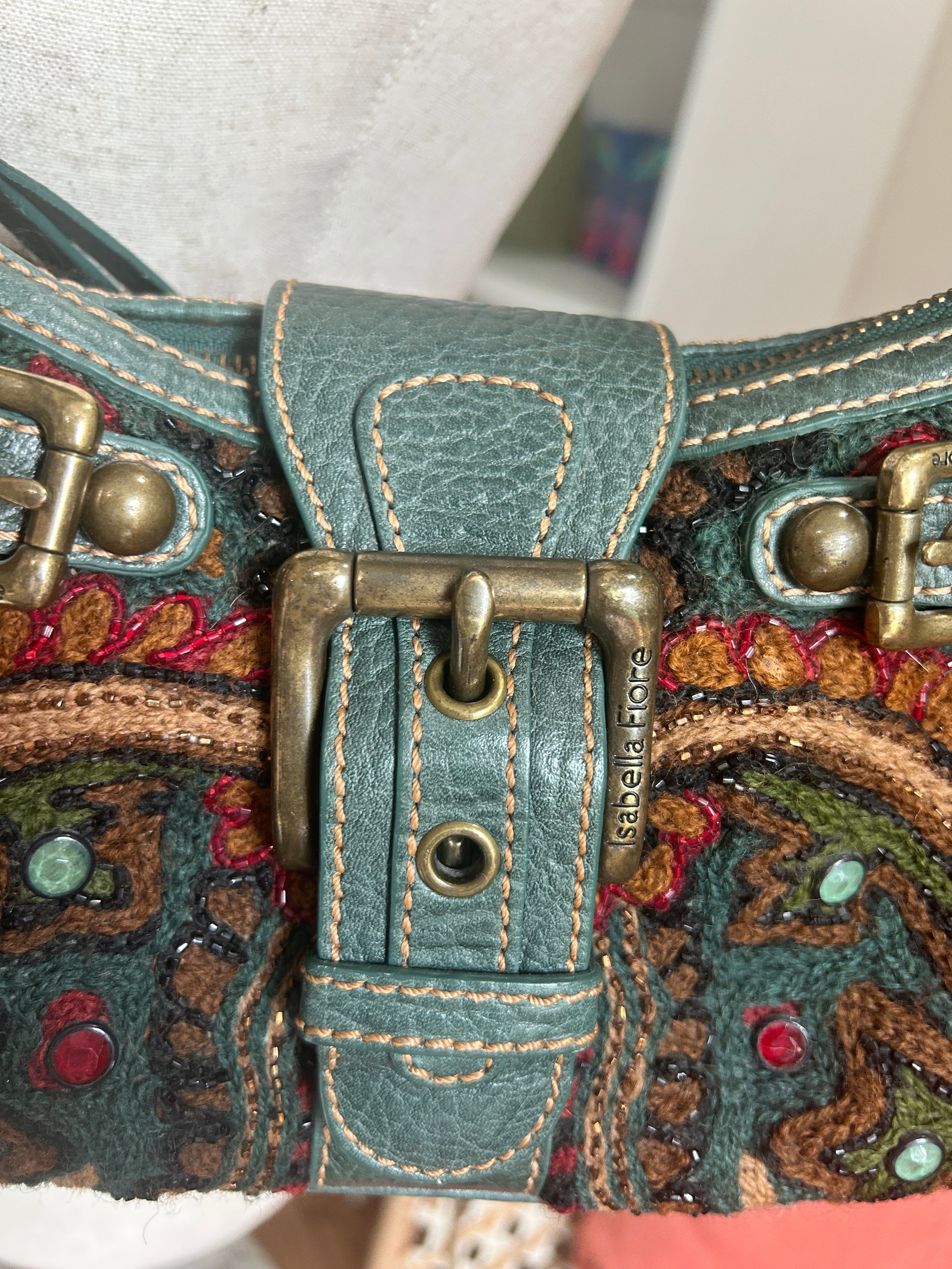 Isabella Fiore Cut‑A‑Rug Tapestry & Leather Shoulder Bag – Pristine Y2K Boho Luxe (Pre-owned)