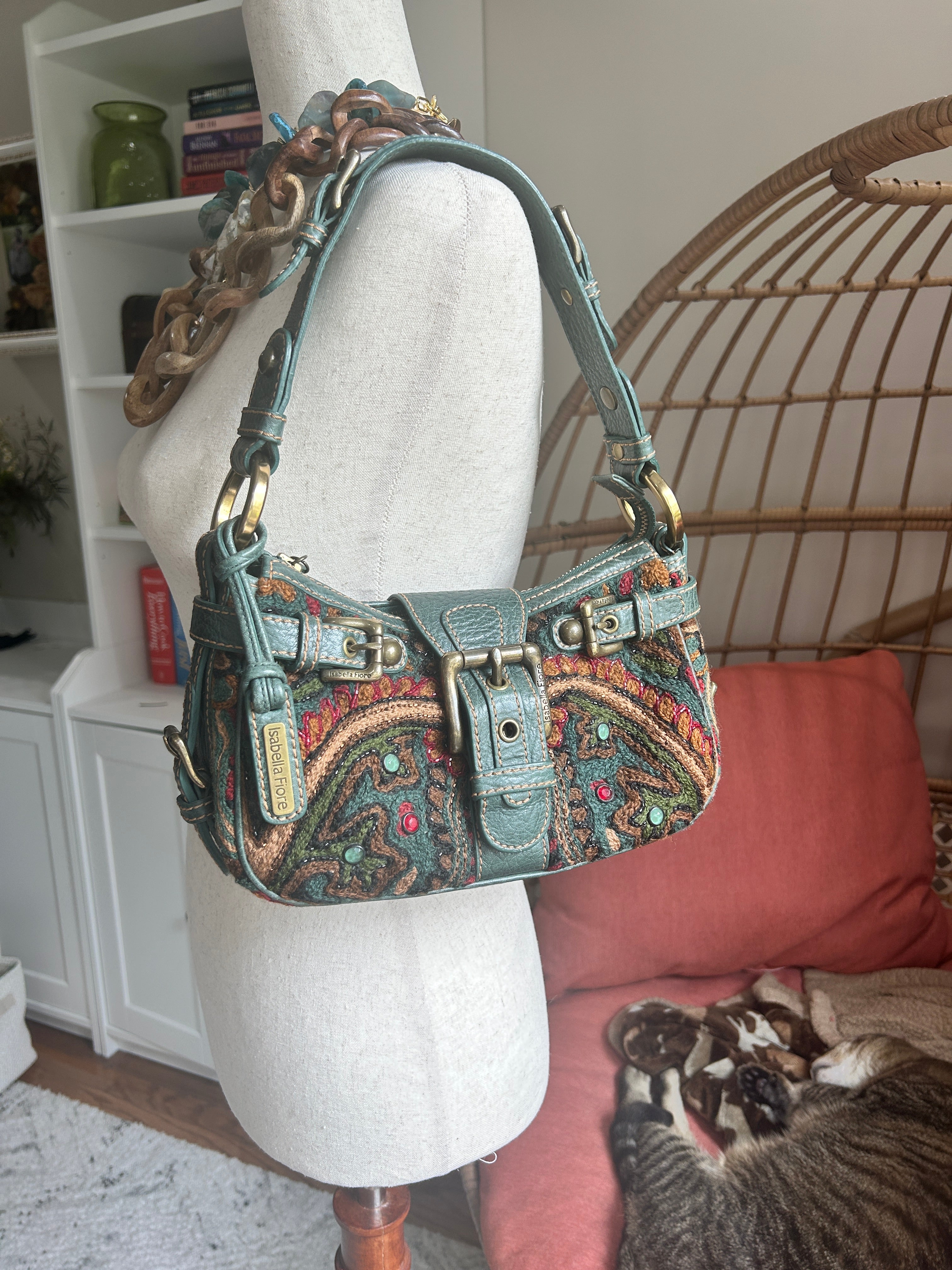Isabella Fiore Cut‑A‑Rug Tapestry & Leather Shoulder Bag – Pristine Y2K Boho Luxe (Pre-owned)