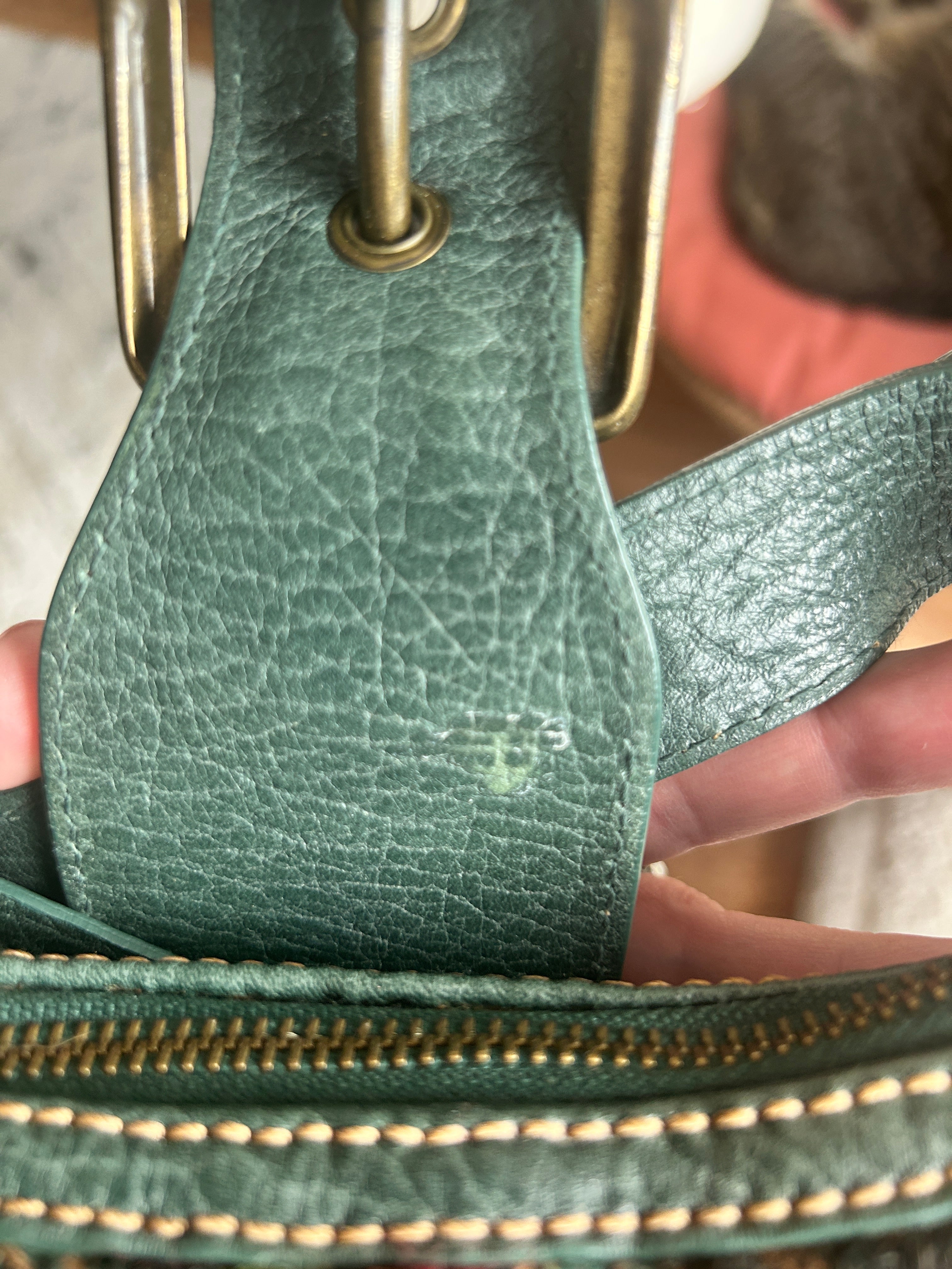 Isabella Fiore Cut‑A‑Rug Tapestry & Leather Shoulder Bag – Pristine Y2K Boho Luxe (Pre-owned)