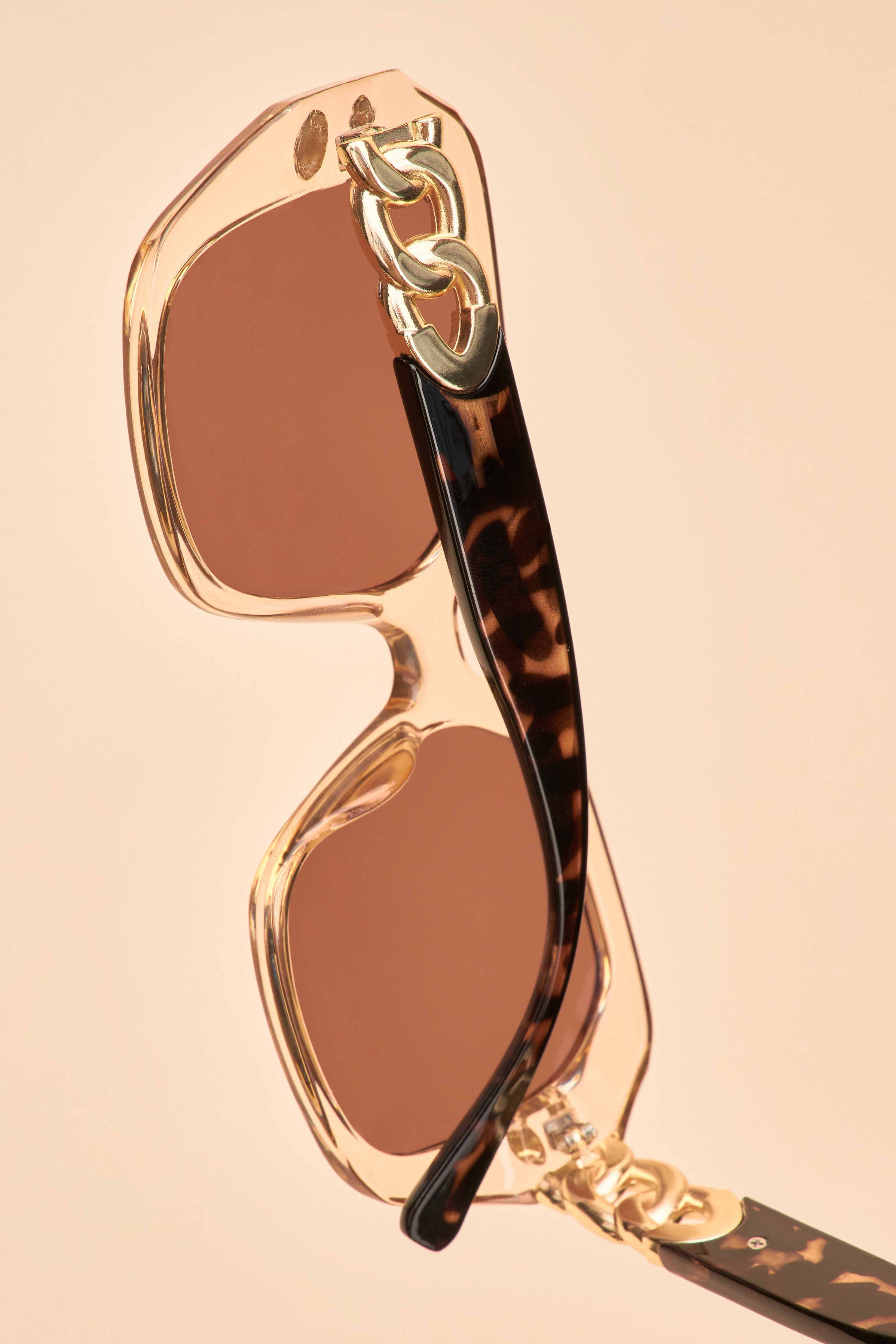 Luxe Rylee Sunglasses| Powder| Nude/Tortoiseshell