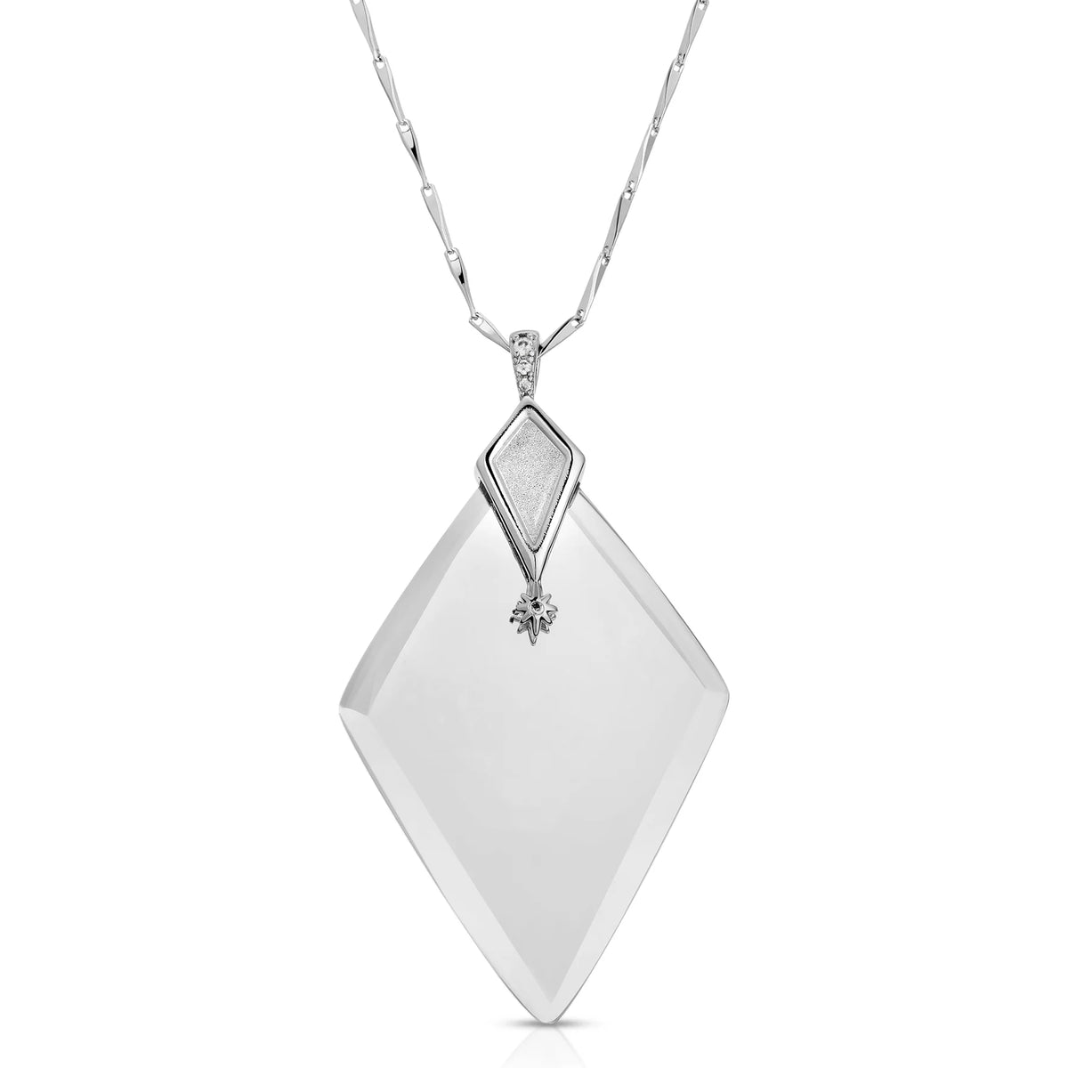 Silver necklace with a Diamond-shaped monocle pendant on a white background