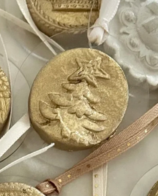 Elizabeth Polland Handmade Intaglio Ornament (small size)