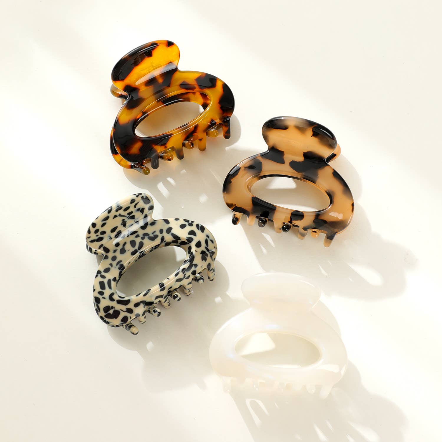 Lucie Core | Mini Bubble Claw Clip