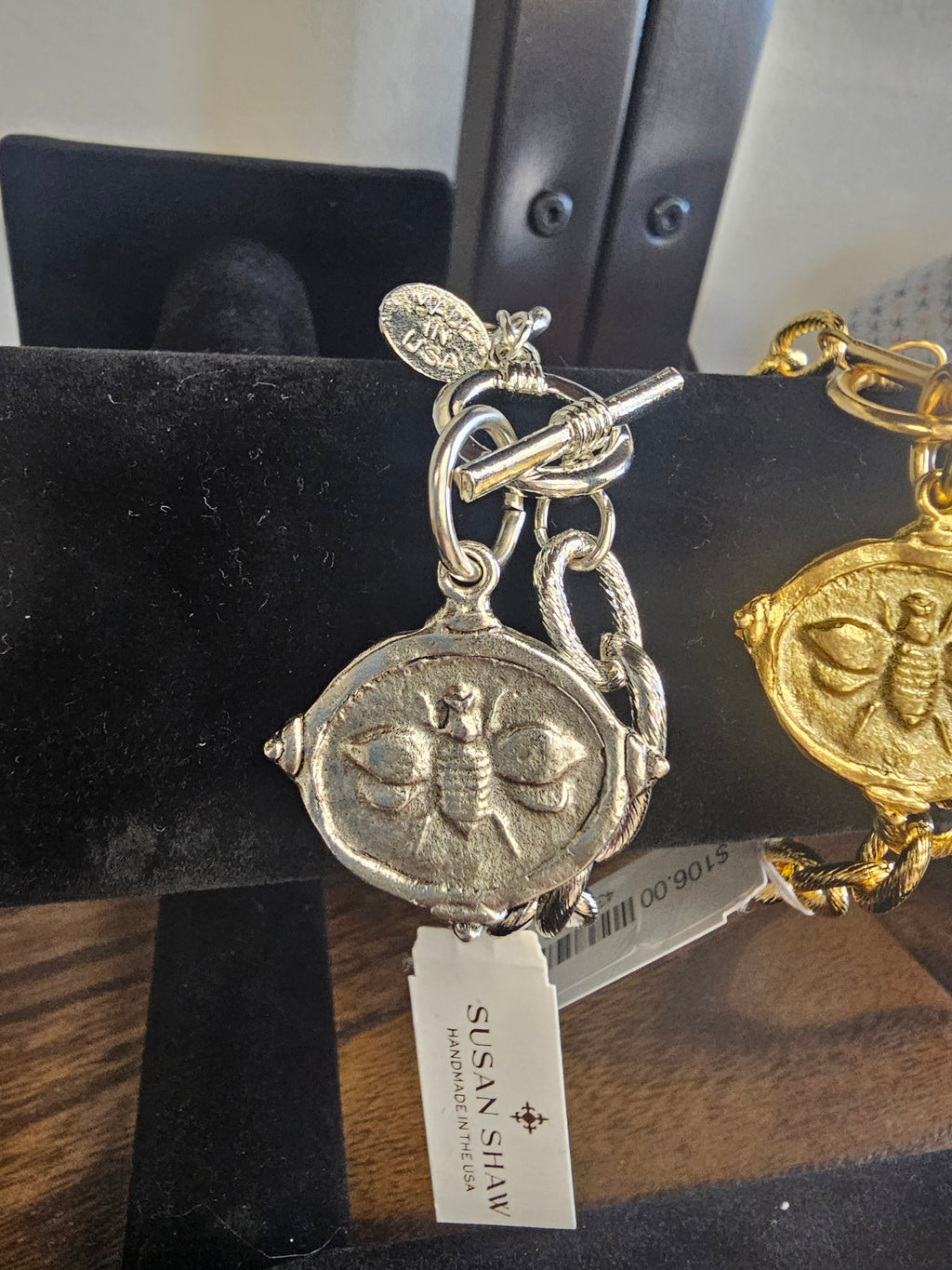 Bee Intaglio Bracelet – Silver