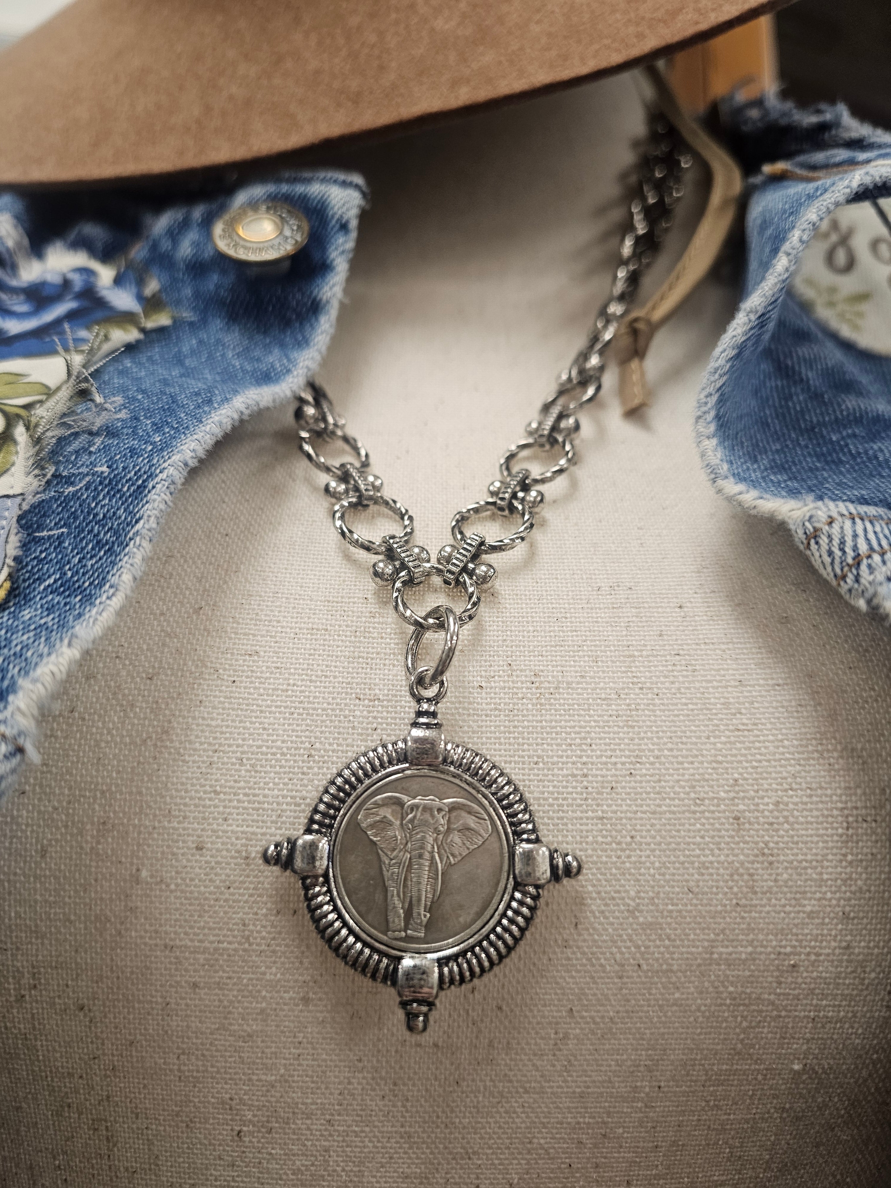 Elephant Pendant Necklace| Juniper Skies
